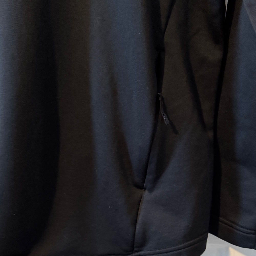 Under Armour Black Hoodie with Star Pattern Large - Picture 11 of 13